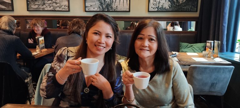 High tea met Josie & Marissa