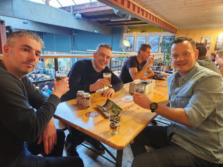 Kompaan met de gasten